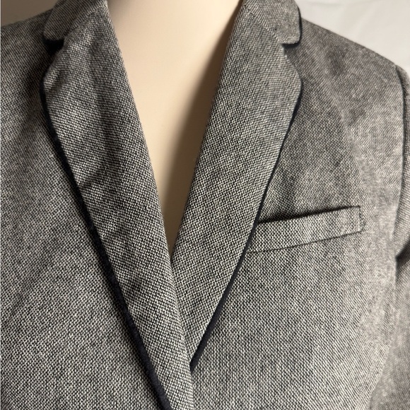 GAP Tweed Gray Blazer - Picture 2 of 8